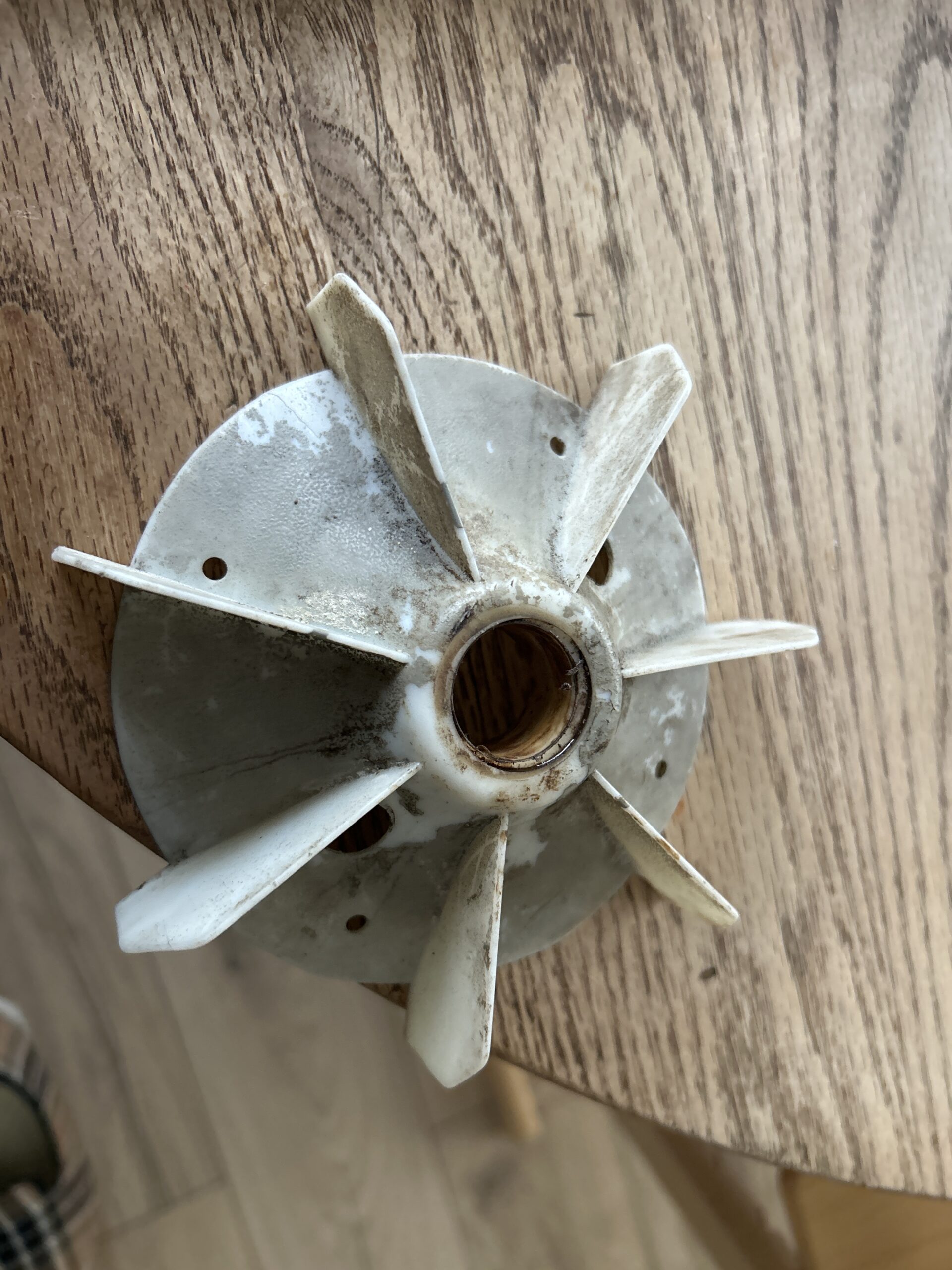 Turbine usée avant réparation